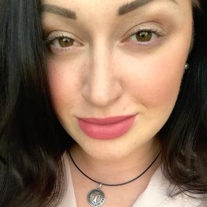 Meet your Posher, Alisa